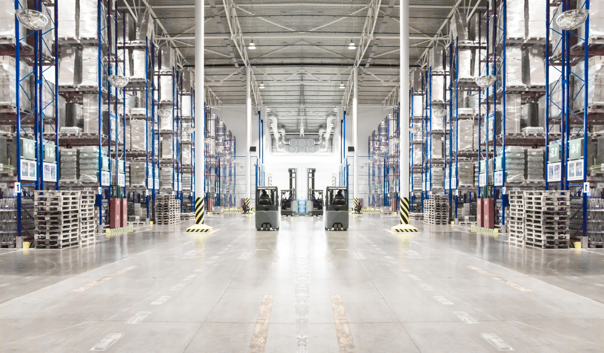 Typical,Storage,,Warehouse,Interior.,Toned,Image.,Selective,Focus.,Horizontal,Banner.